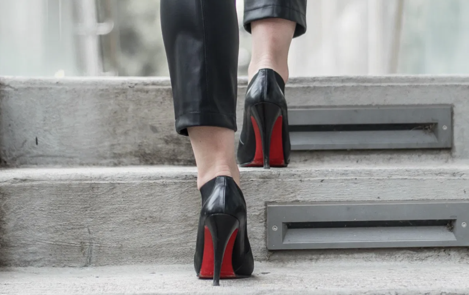 hoppe Gå ned software What To Know Before Buying Your First Pair Of Christian Louboutin Heels •  Fashion