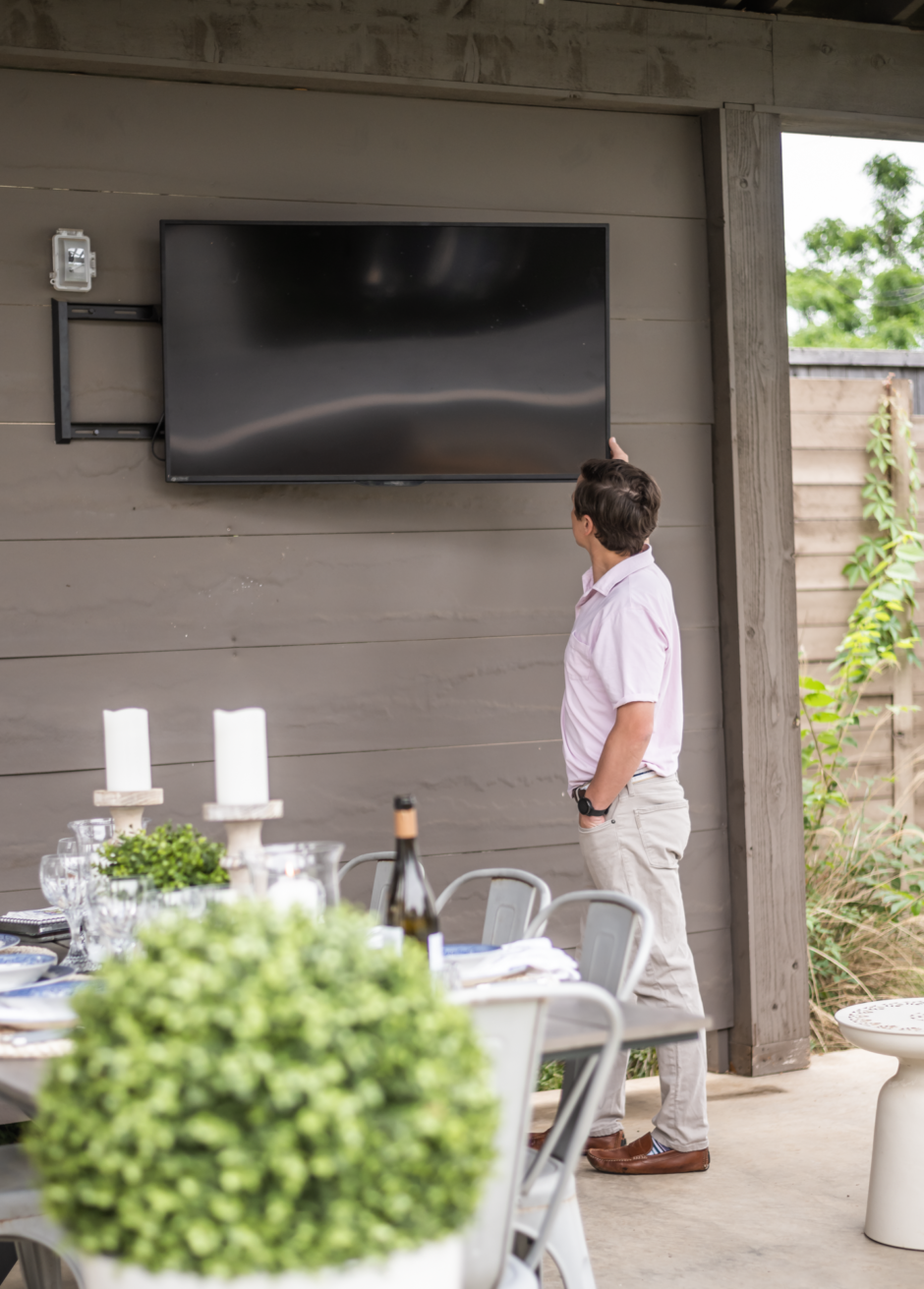 Outdoor TV Pergola