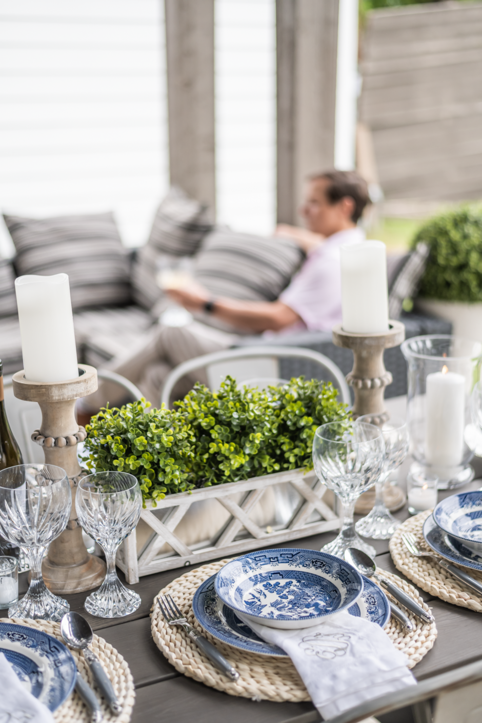 Blue and White Outdoor Tablescape