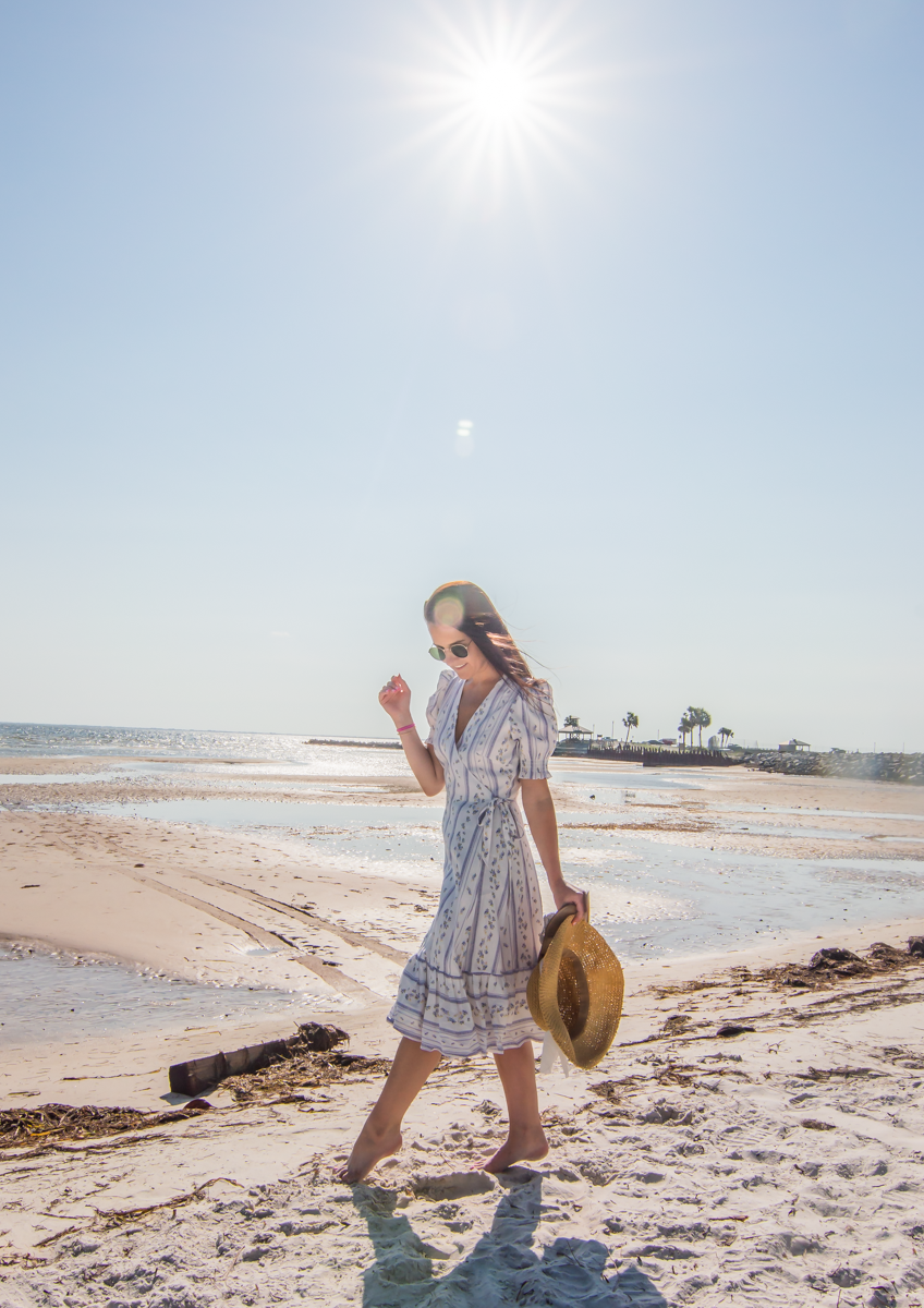 vintage beach dress and hat