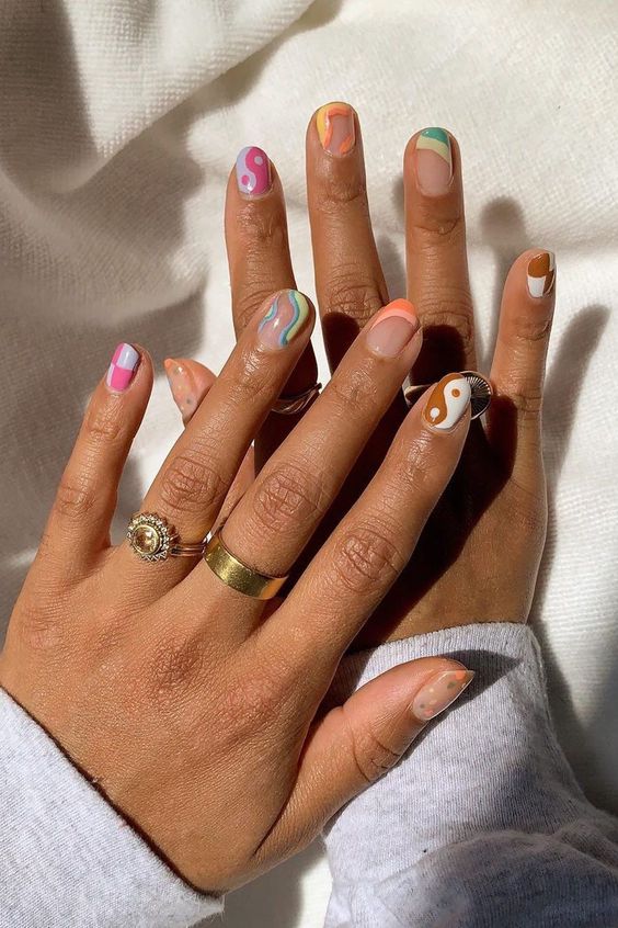 ying yang manicure
