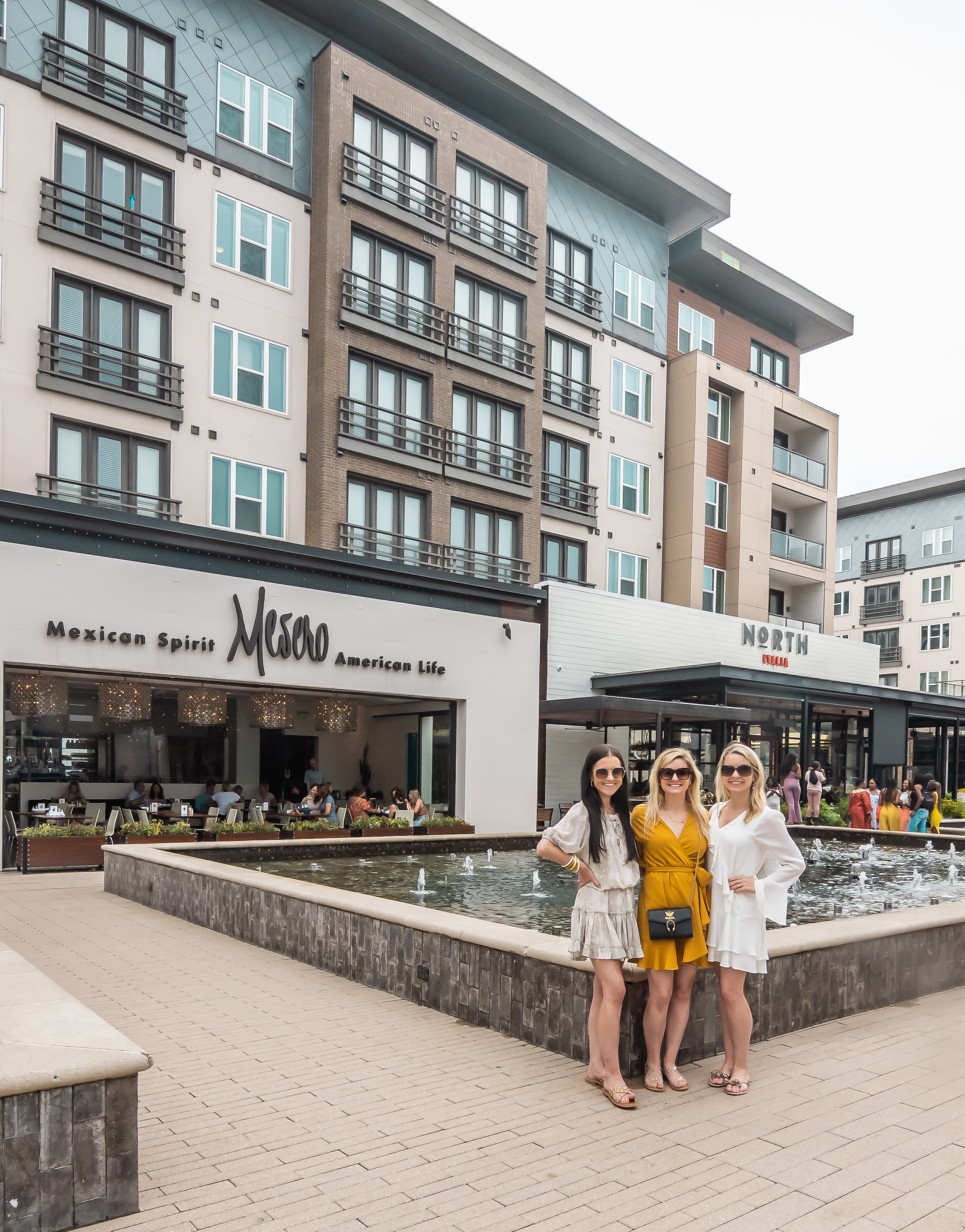 Plano blogger travel guide