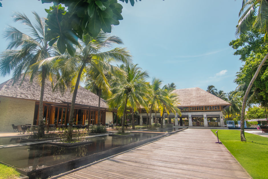 W Maldives Breakfast Restaurant