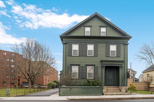 lizzie borden house haunted