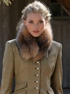 fur collar