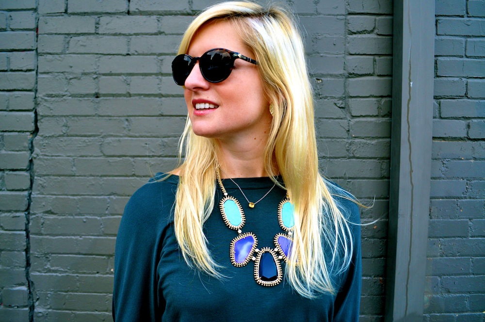 Gray romper Kendra scott necklace