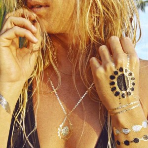 flash tattoos necklace