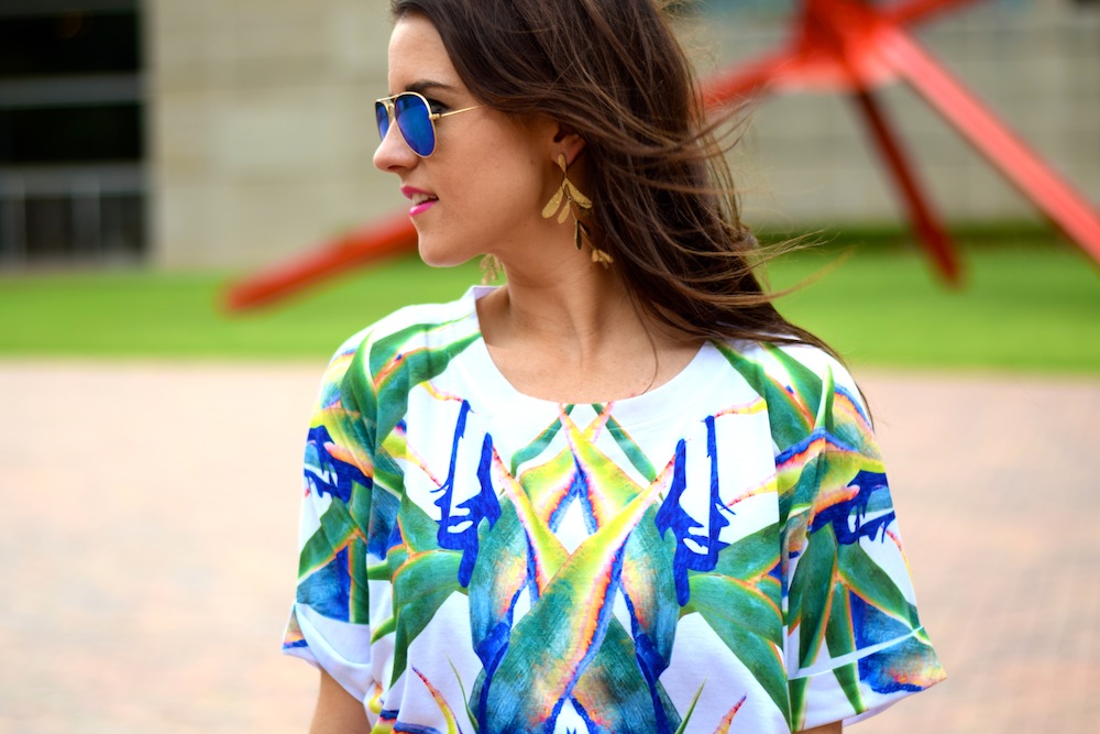 printed palm top