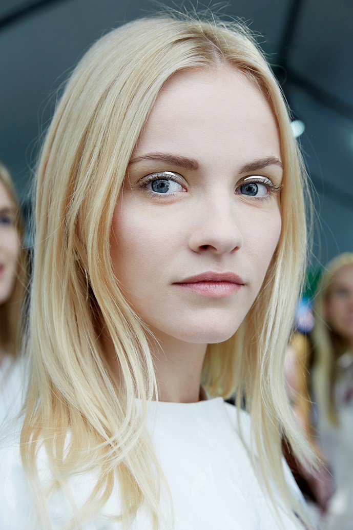 1_dior-mirror-eyes-in-moscow-tsum