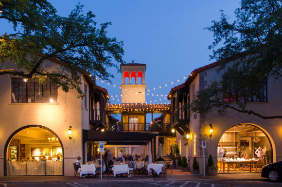 highland park village