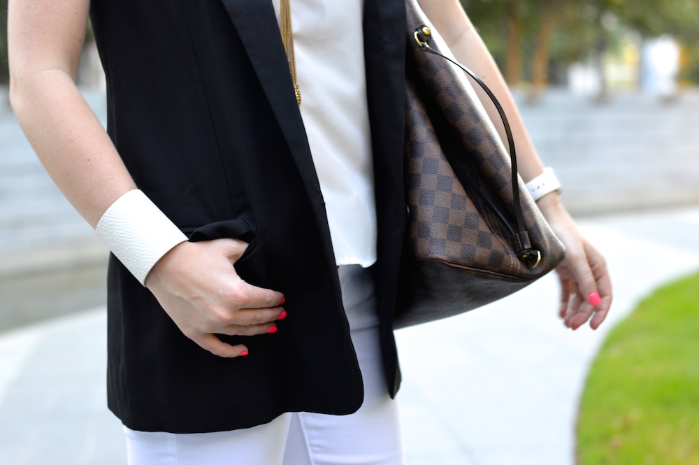 Louis Vuitton Neverfull Tote