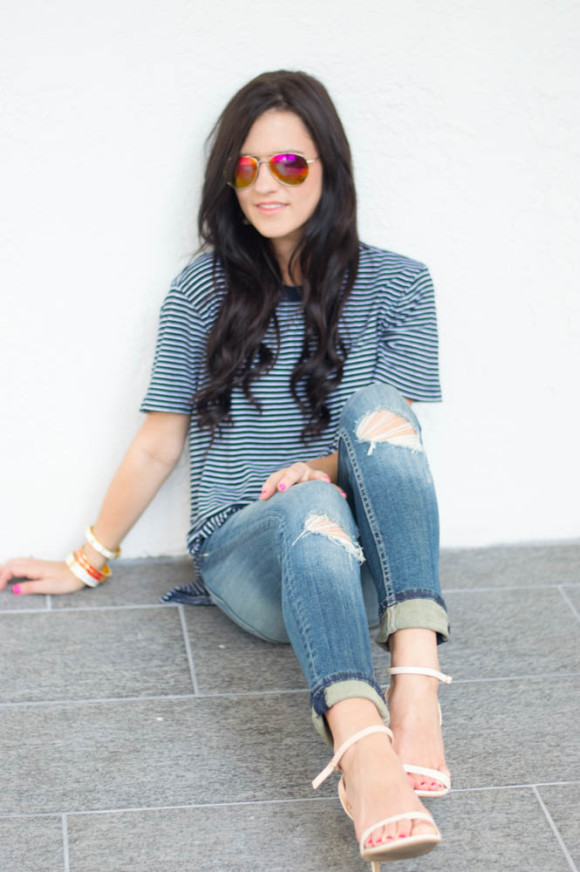 ripped jeans and tee