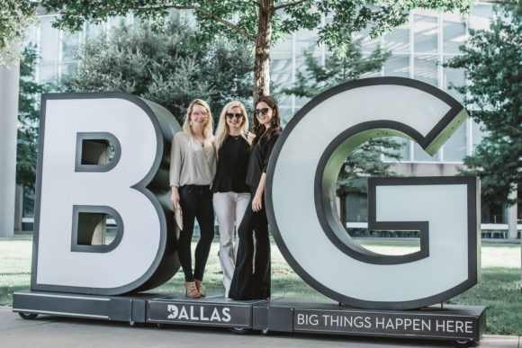 Dallas BIG signs What to do in Dallas
