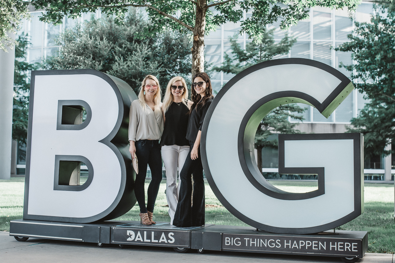 Dallas BIG signs What to do in Dallas