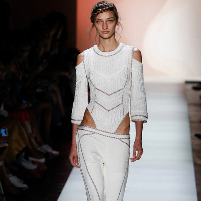 Hip Cutouts & Pelvage: Are Exposed Hips the New Sexy?