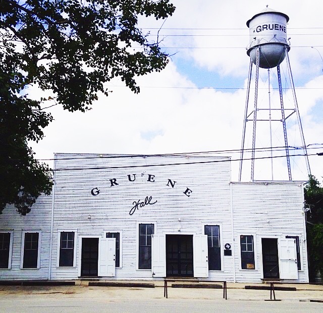 gruene music hall city guide