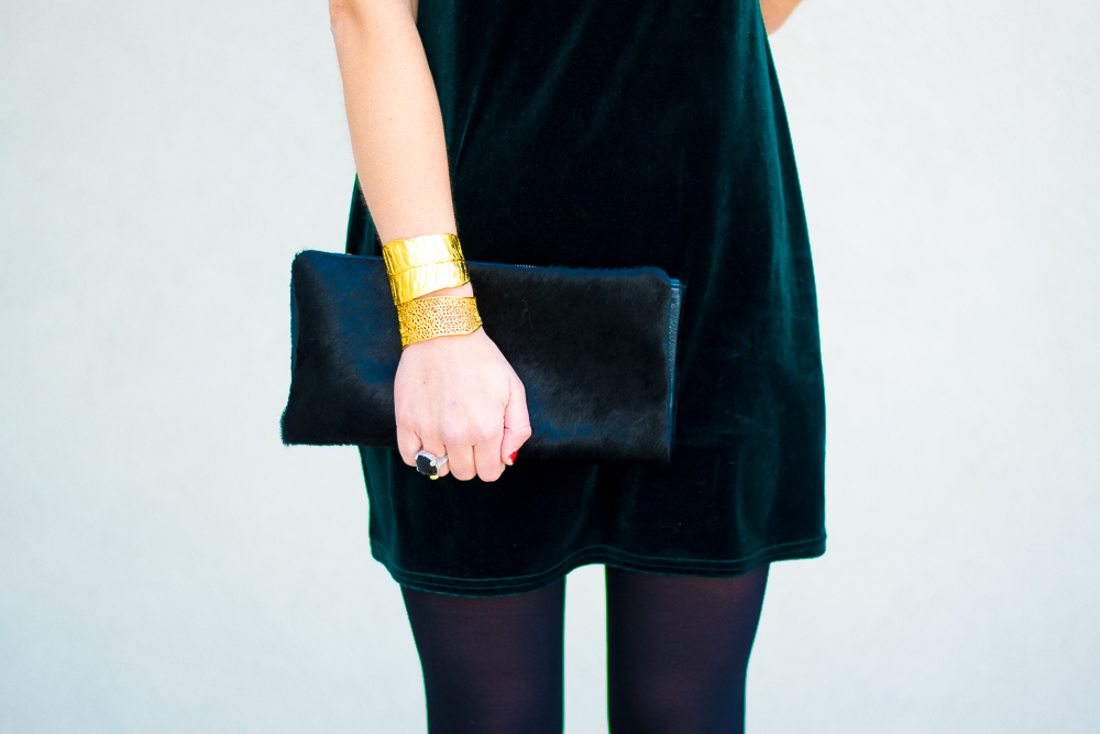 clare v clutch catherine weitzman gold bangles