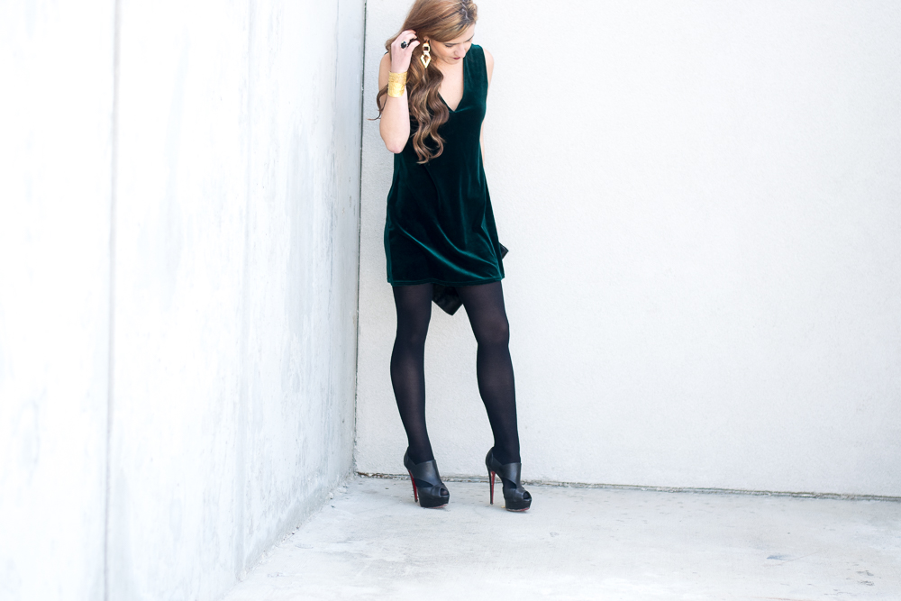 boohoo green velvet mini dress