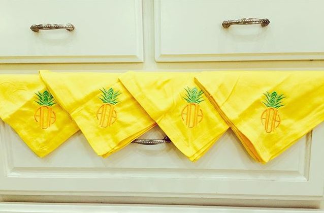 pineapple dallas cocktail nappkins
