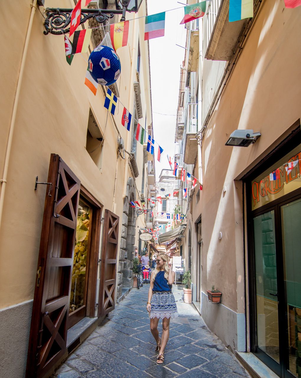 what-to-do-in-sorrento-market-streets