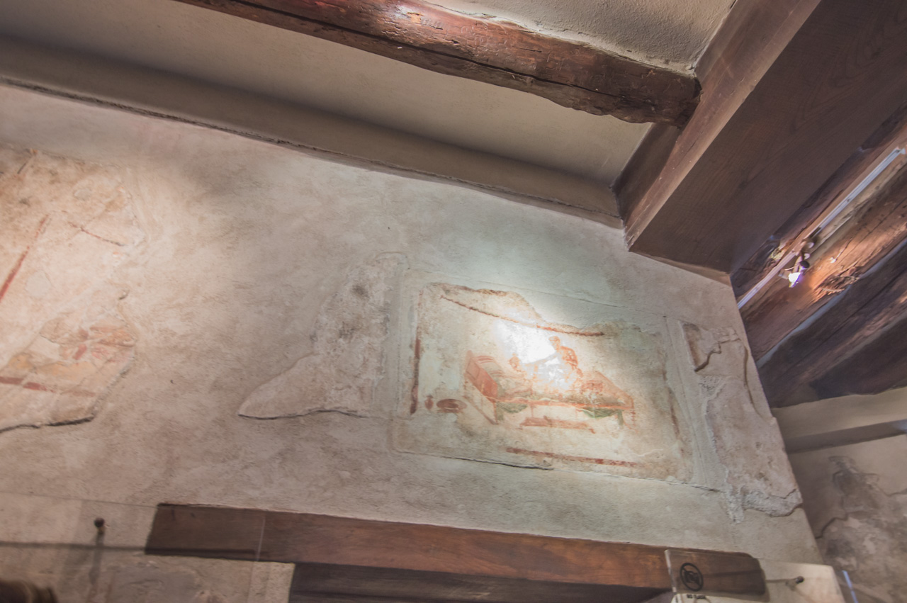 erotic-art-brothel-pompeii-ruins