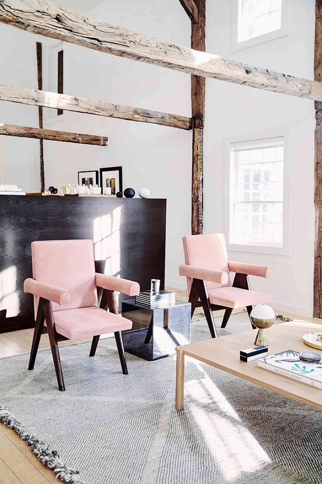 blush-pink-chairs-modern-living-room