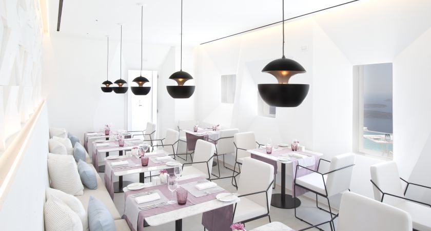 grace-santorini-dining