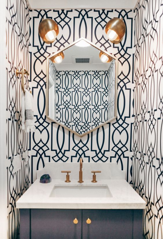 25 Chic Ways To Use Wallpaper In A Guest Bathroom