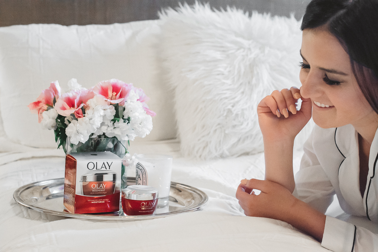 Olay Regenerest Micro-Sculpting Cream (17 of 20)