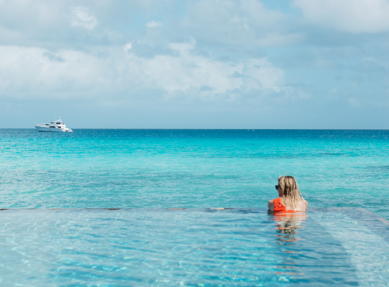 Hotel Kia Ora Rangiroa French Polynesia Pool