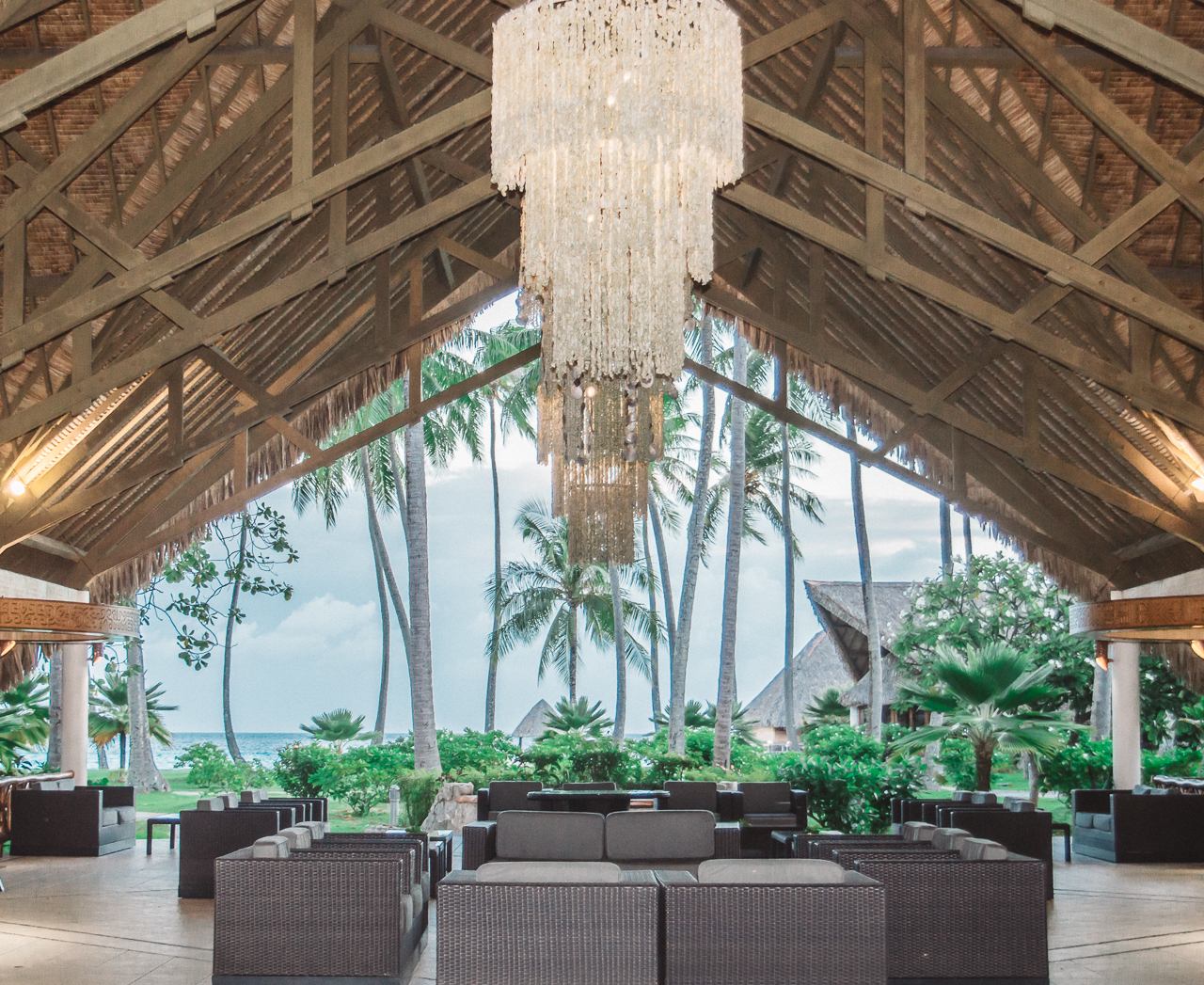 Hotel Kia Ora Rangiroa French Polynesia Lobby