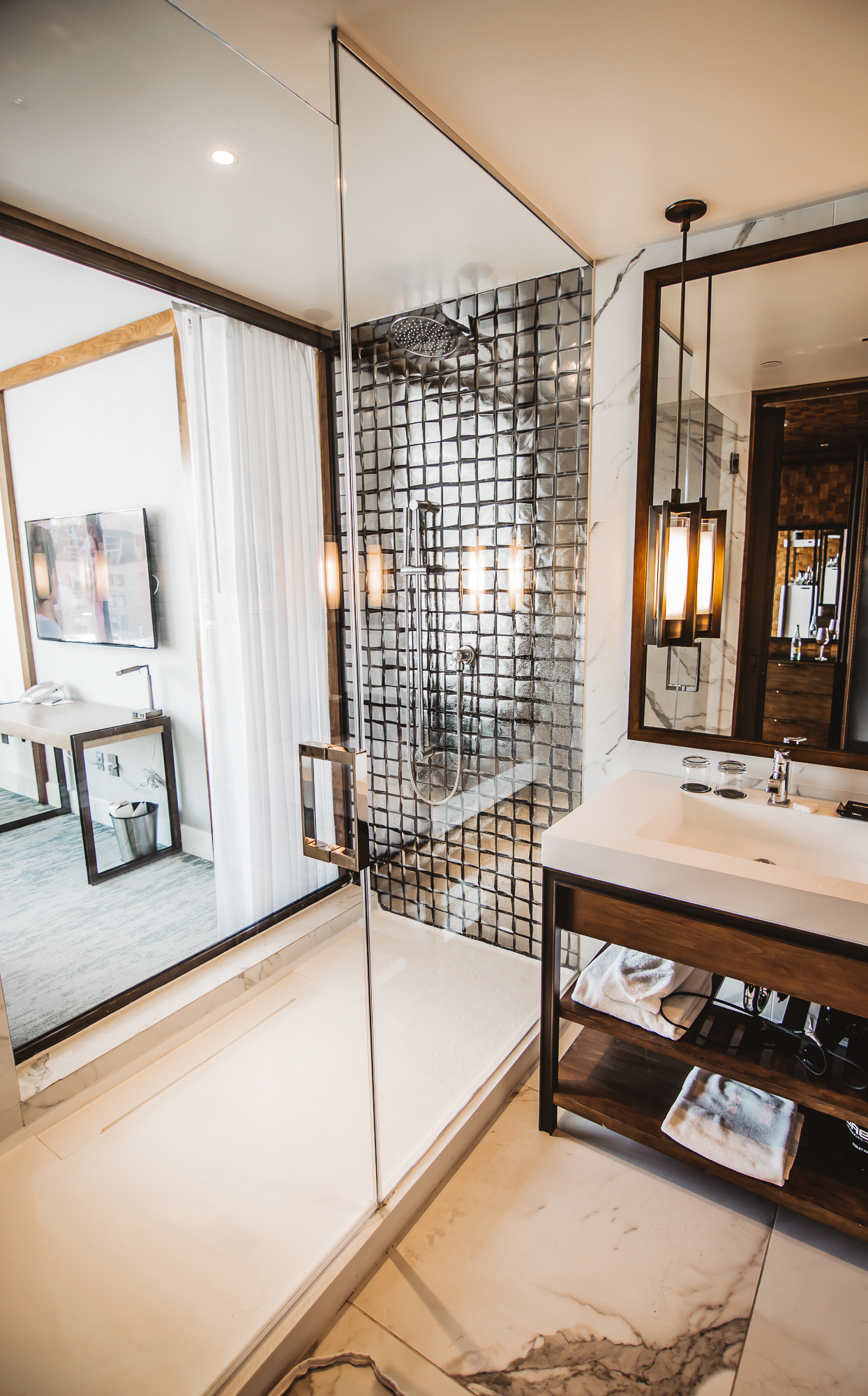 Dream Hollywood Hotel Review
