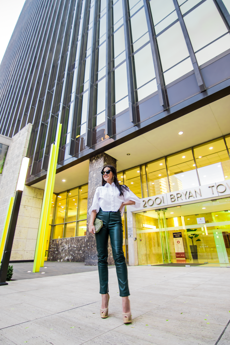 chic leather pants