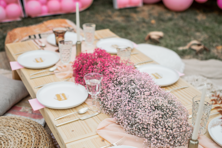 boho sip and see babys breath table