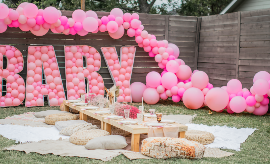 backyard sip and see boho balloons