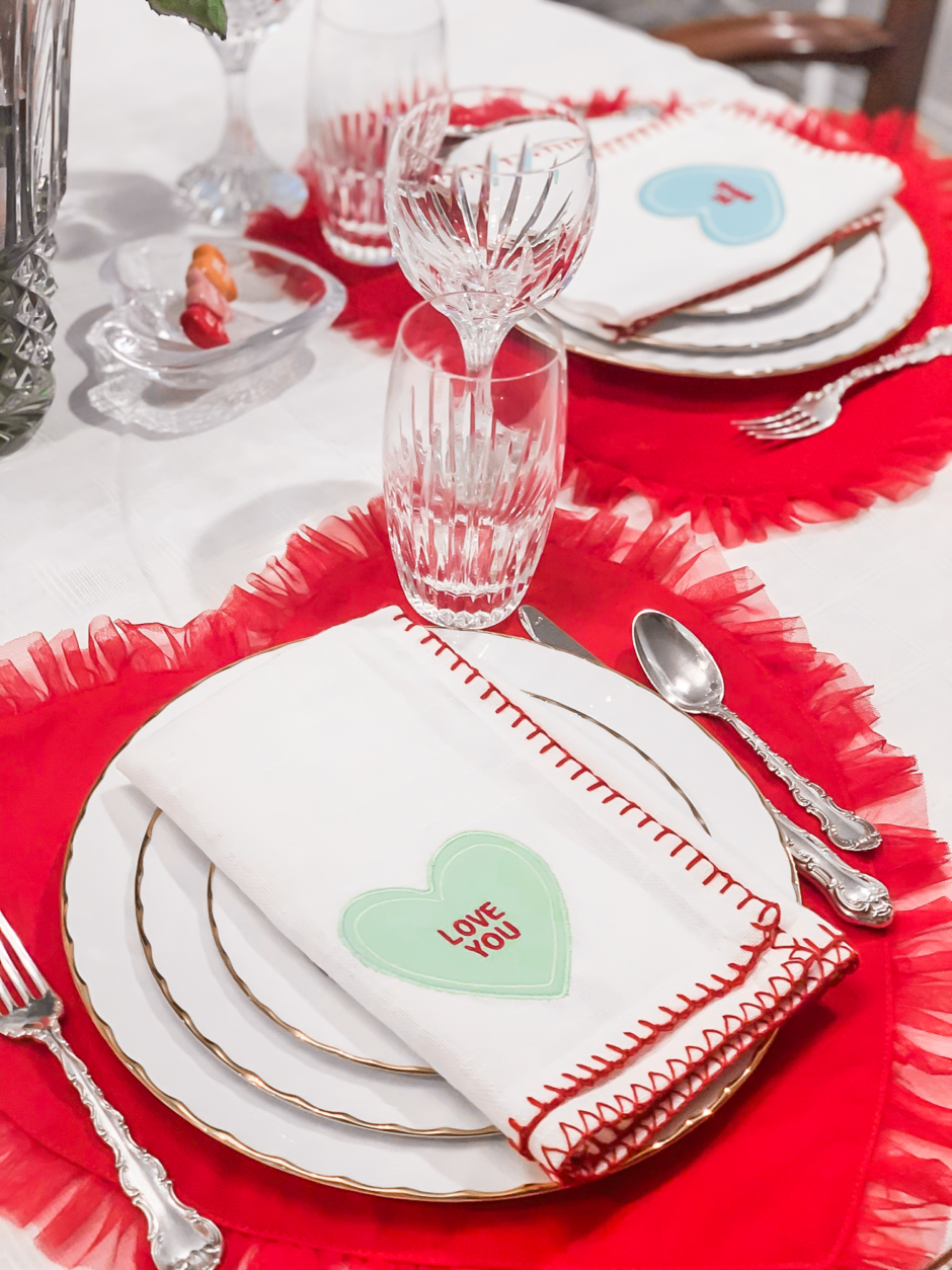 Valentine's Day Table Decor Ideas