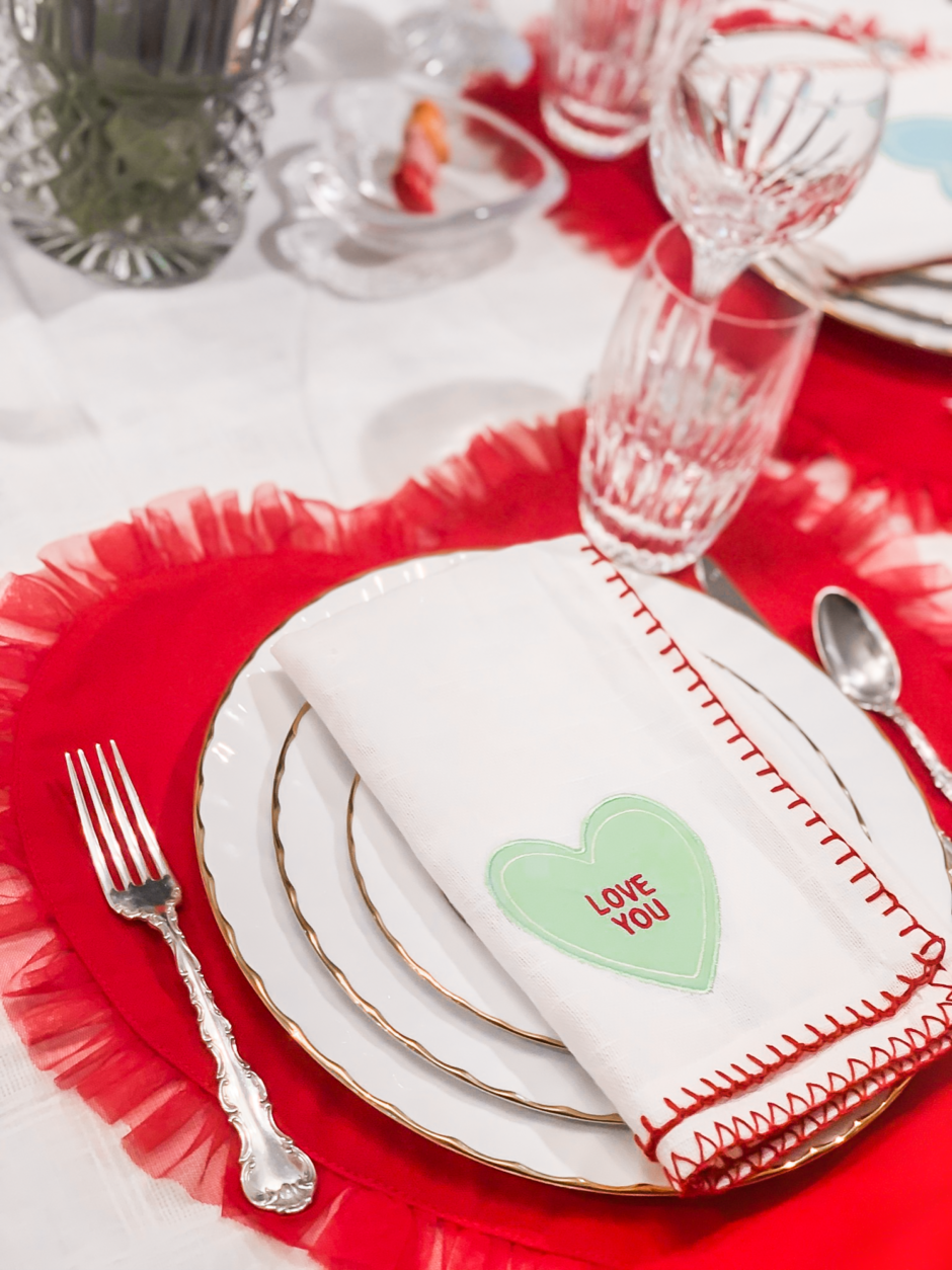 How To Create A LoveInspired Valentine???s Day Table Setting ??? Dallas Blog