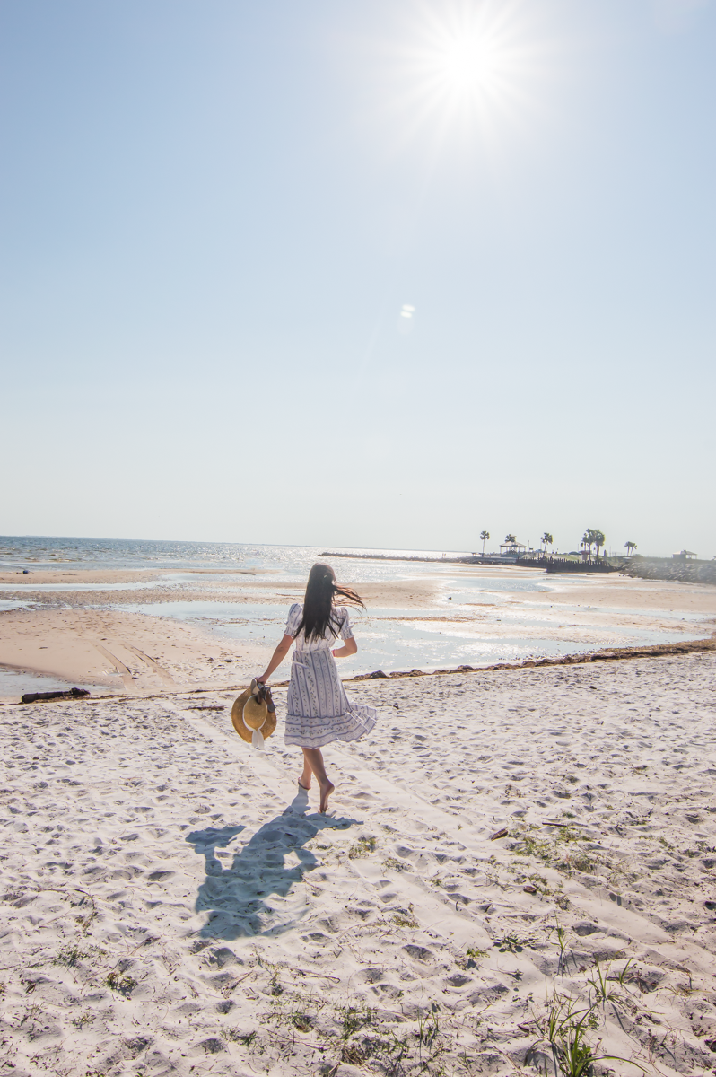 15 Effortlessly Chic and Feminine Dresses For Your Next Beach Vacation