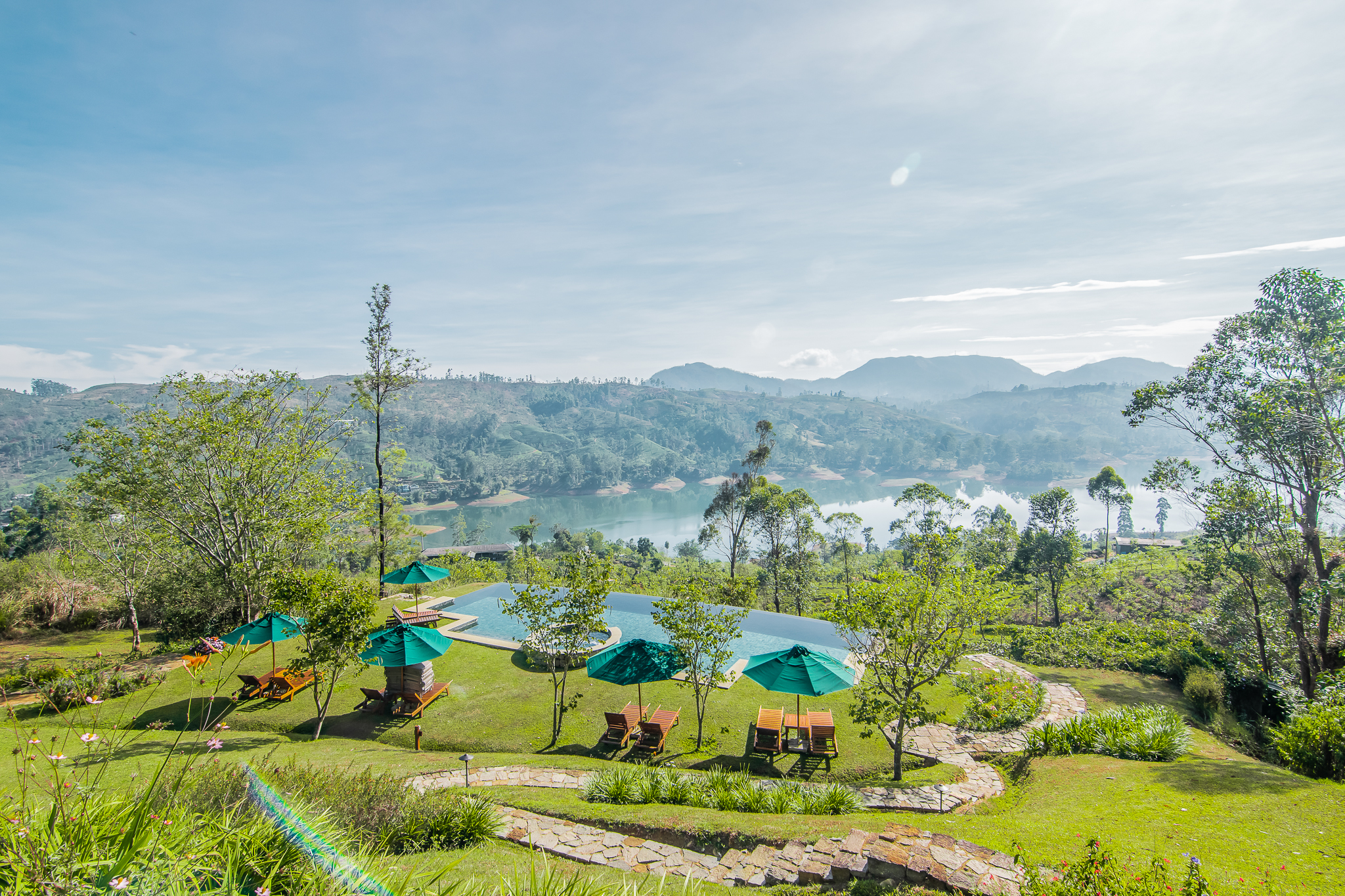 Luxuriate in Sri Lankan Tranquility: The Resplendent Ceylon Tea Trails